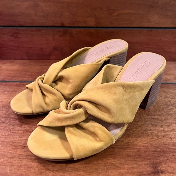 Madewell Shoes - Madewell “Sari” criss cross sandal women’s size 6.5